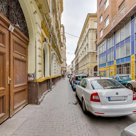 Little Cola In Dohany Street With Ac Apartmán